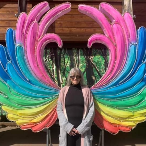 Meet your Posher, Ilene - Picture 2 of 2